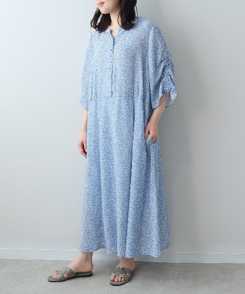 leswel(レスウェル)の「【L~5L 大きいサイズ】花柄ドロストスリーブワンピース 半袖 春夏(ワンピース・レディース・チャコールグレー/ブルー・LL/3L/4L/5L/L)」の12枚目の写真