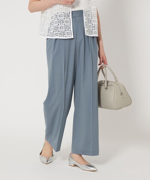 green label relaxing（グリーンレーベルリラクシング）の「［size SHORTあり］キチントボトムス コンフィ ワイド パンツ（スラックス・レディース・ダークグレー/ベージュ/ライトブルー/ダークブラウン・SHORT/36/38/40）」の20枚目の写真