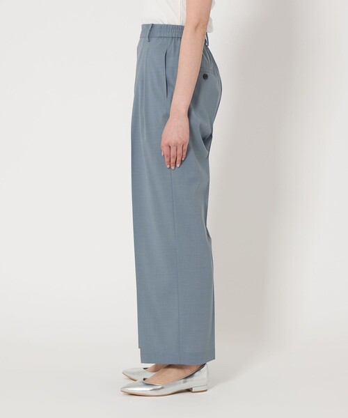 green label relaxing（グリーンレーベルリラクシング）の「［size SHORTあり］キチントボトムス コンフィ ワイド パンツ（スラックス・レディース・ダークグレー/ベージュ/ライトブルー/ダークブラウン・SHORT/36/38/40）」の13枚目の写真