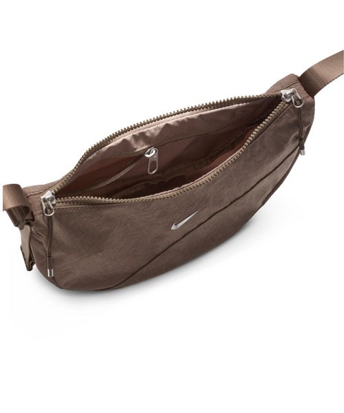 NIKE（ナイキ）の「【NIKE】 ナイキ オｰラ  CRESCENT クロスボディバッグ（ボディバッグ/ウエストポーチ・レディース・ダークブラウン/ブラック・FREE）」の4枚目の写真