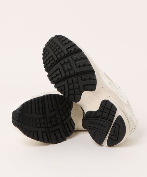 NEW BALANCE(ニューバランス)の「【New Balance】ML725(スニーカー・レディース・ライトベージュ・23cm/23.5cm/24cm/24.5cm/25cm)」の3枚目の写真
