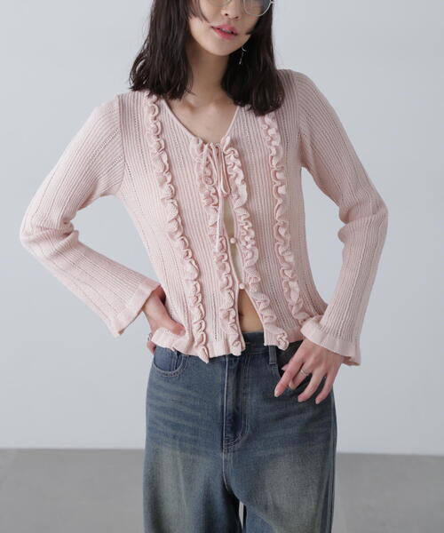 FREE'S MART（フリーズマート）の「◆フリルアイレットリブニットカーディガン（ニット/セーター・レディース・ホワイト/ピンク/ブラック/ブルー・FREE）」の12枚目の写真