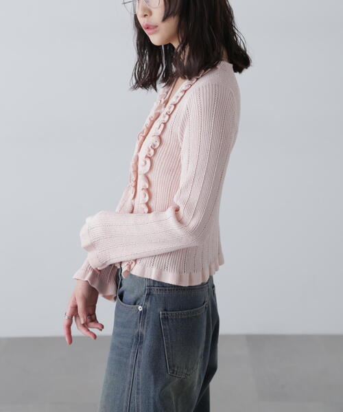 FREE'S MART（フリーズマート）の「◆フリルアイレットリブニットカーディガン（ニット/セーター・レディース・ホワイト/ピンク/ブラック/ブルー・FREE）」の11枚目の写真