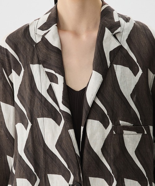 JNBY（ジェーエヌビーワイ）の「Urban Graphic Linen Jacket / リネンジャケット（テーラードジャケット・レディース・ベージュ/ブラウン・36/38）」の4枚目の写真