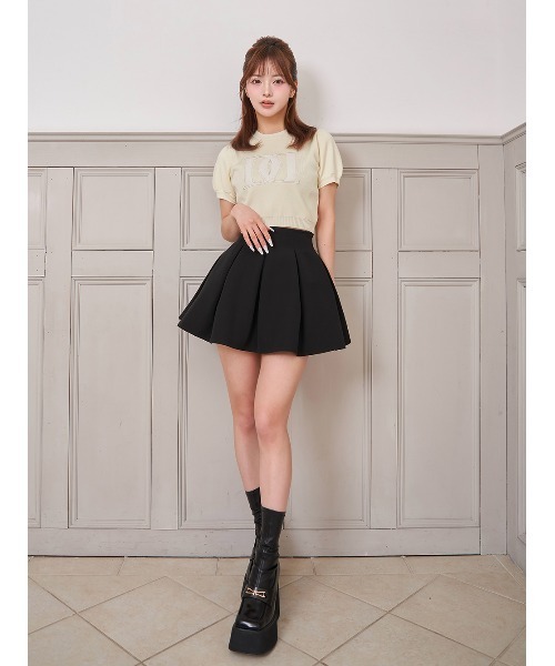 Darich（ダーリッチ）の「タックデザインカットミニスカート（スカート