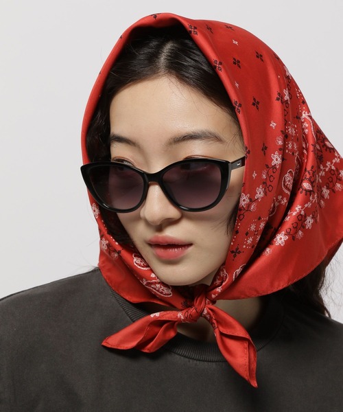 niko and...（ニコアンド）の「オリジナルキャッツアイサングラス（サングラス・レディース・ブラック/シルバーグレー・FREE）」の4枚目の写真