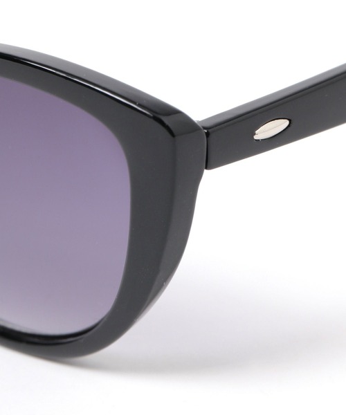 niko and...（ニコアンド）の「オリジナルキャッツアイサングラス（サングラス・レディース・ブラック/シルバーグレー・FREE）」の12枚目の写真