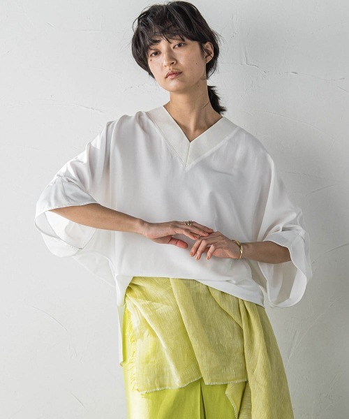 MAYSON GREY(メイソングレイ)の「タックワイドスリーブVネックドルマンブラウス≪手洗い可能≫(シャツ/ブラウス・レディース・パープル/ホワイト/ブラウン/ブラック・M)」の21枚目の写真