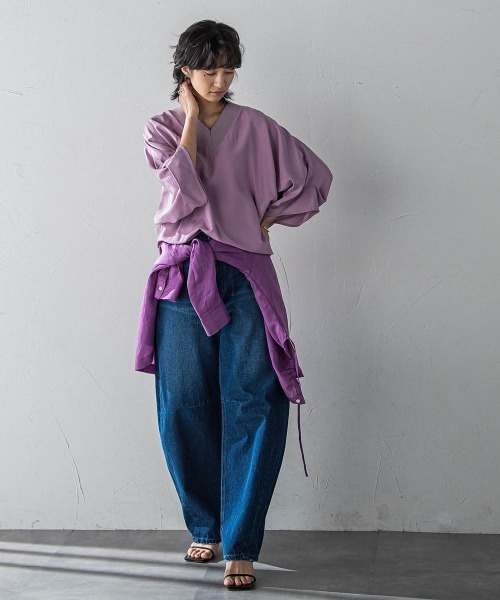 MAYSON GREY(メイソングレイ)の「タックワイドスリーブVネックドルマンブラウス≪手洗い可能≫(シャツ/ブラウス・レディース・パープル/ホワイト/ブラウン/ブラック・M)」の16枚目の写真