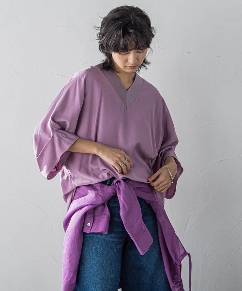 MAYSON GREY(メイソングレイ)の「タックワイドスリーブVネックドルマンブラウス≪手洗い可能≫(シャツ/ブラウス・レディース・パープル/ホワイト/ブラウン/ブラック・M)」の15枚目の写真