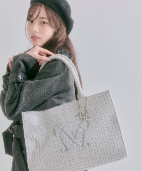 Aimerianejoieチャーム付きキャリーオントート（トートバッグ）｜OLIVE