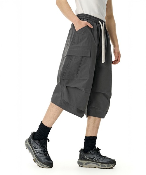 CORPUS TOKYO（コーパス トーキョー）の「半端丈パラシュートカーゴパンツ（カーゴパンツ・メンズ・アイボリー/ブラック/グレー/ベージュ・1/2/3/4）」の3枚目の写真