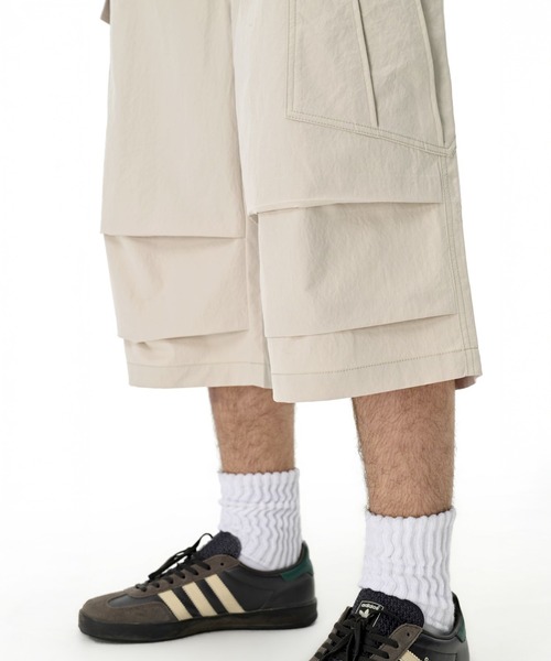 CORPUS TOKYO（コーパス トーキョー）の「半端丈パラシュートカーゴパンツ（カーゴパンツ・メンズ・アイボリー/ブラック/グレー/ベージュ・1/2/3/4）」の16枚目の写真