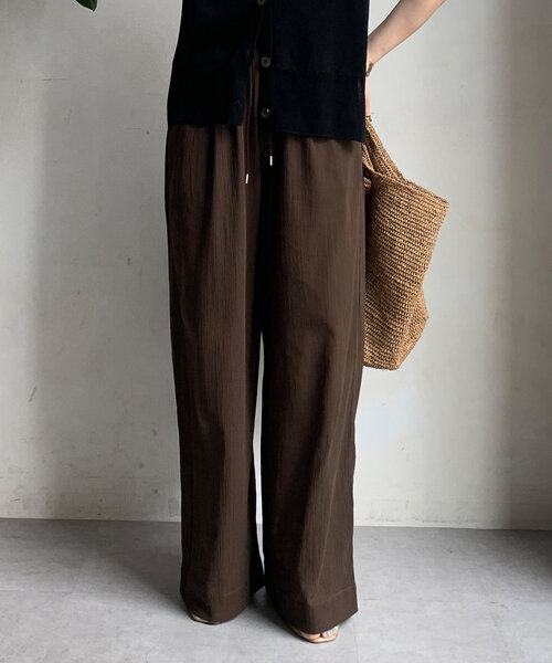 DouDou（ドゥドゥ）の「シアー楊柳イージーパンツ（その他パンツ・レディース・ブラウン/アイボリー/チャコールグレー・36/38）」の14枚目の写真