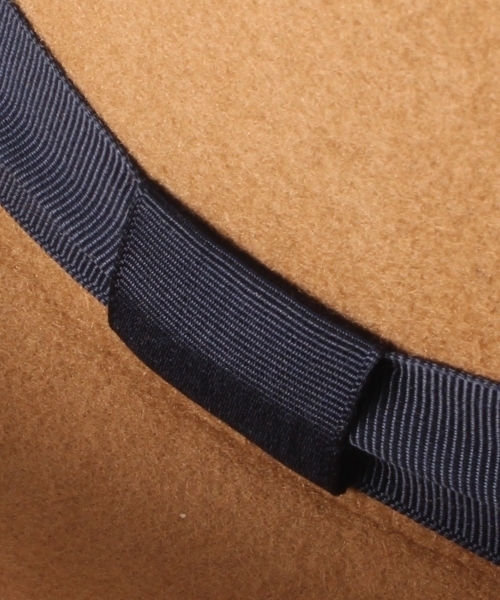 THE EMPORIUM（ジエンポリアム）の「フェルト中折れハット（ハット・レディース・ブラック/ベージュ・00）」の6枚目の写真