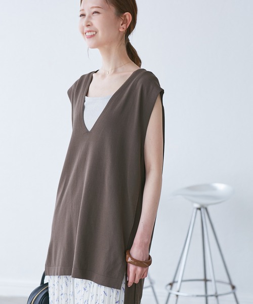 ROPE' PICNIC（ロペピクニック）の「【洗濯機OK】深Vニットプルオーバー（ベスト・レディース・グレー系その他/チャコールグレー・38）」の8枚目の写真