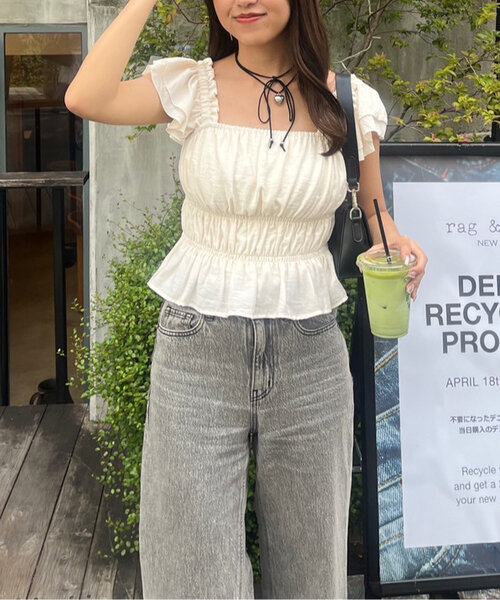 continuer de NICE CLAUP(コンティニューデナイスクラップ)の「【@reve.perle_セレクト】フリルシャーリングブラウス(シャツ/ブラウス・レディース・レンガ/ピンク/ブラック/アイボリー・FREE)」の21枚目の写真