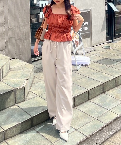 continuer de NICE CLAUP(コンティニューデナイスクラップ)の「【@reve.perle_セレクト】フリルシャーリングブラウス(シャツ/ブラウス・レディース・レンガ/ピンク/ブラック/アイボリー・FREE)」の14枚目の写真