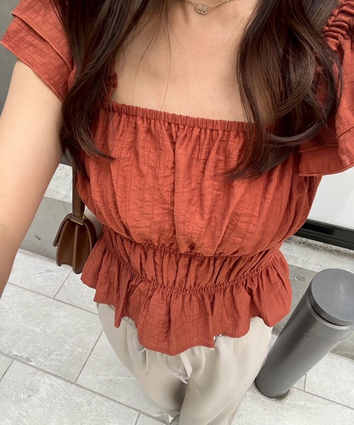 continuer de NICE CLAUP(コンティニューデナイスクラップ)の「【@reve.perle_セレクト】フリルシャーリングブラウス(シャツ/ブラウス・レディース・レンガ/ピンク/ブラック/アイボリー・FREE)」の13枚目の写真