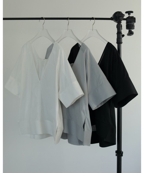 新品未使用 タグ付き anuke Gather Velour Blouse anuke / アンヌーク Gather Velour Blouse 25秋冬予約 62420402