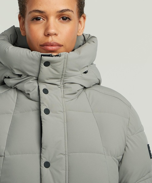G-STAR（ジースター）の「WHISTLER SHORT PUFFER/撥水中綿フードブルゾン（ダウンジャケット/コート・レディース・ダークブラック/グレー系その他・X-SMALL/MEDIUM/SMALL）」の10枚目の写真