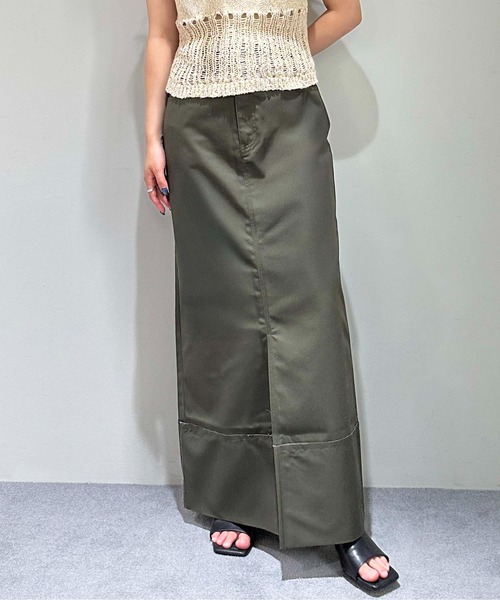 1chaku.（イッチャク）の「ロールアップツイルロングスカート（デニムスカート・レディース・ブラック/キャメル/ダークグレー/カーキ/ブラウン/チャコールグレー・マルチサイズ）」の13枚目の写真