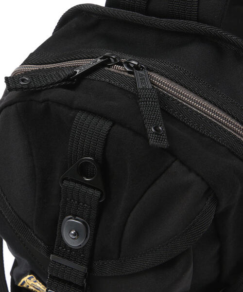 AVIREX(アヴィレックス)の「ONE SHOULDER BAG 'TOP GUN' / ワンショルダーバッグ トップガン(ショルダーバッグ・レディース・ブラック/オリーブ系・F)」の8枚目の写真