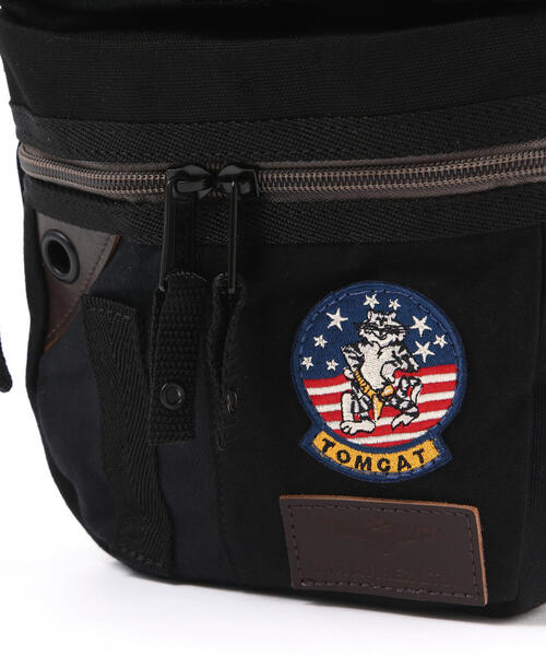 AVIREX(アヴィレックス)の「ONE SHOULDER BAG 'TOP GUN' / ワンショルダーバッグ トップガン(ショルダーバッグ・レディース・ブラック/オリーブ系・F)」の9枚目の写真