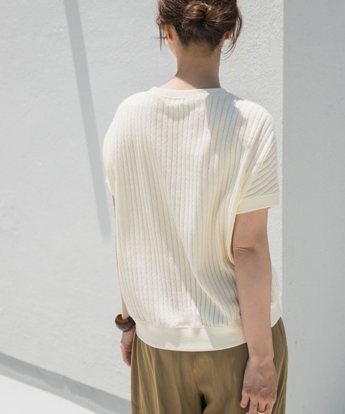 URBAN RESEARCH DOORS(アーバンリサーチドアーズ)の「タックハニカムフレンチプルオーバー(Tシャツ/カットソー・レディース・アイボリー/グレー系その他/カーキ・MEDIUM)」の6枚目の写真