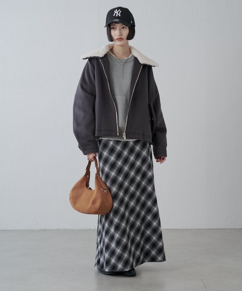 Lui's(ルイス)の「ビーバーメルトン襟ボアブルゾン(ブルゾン・レディース・ブラック/チャコールグレー・FREE)」の19枚目の写真