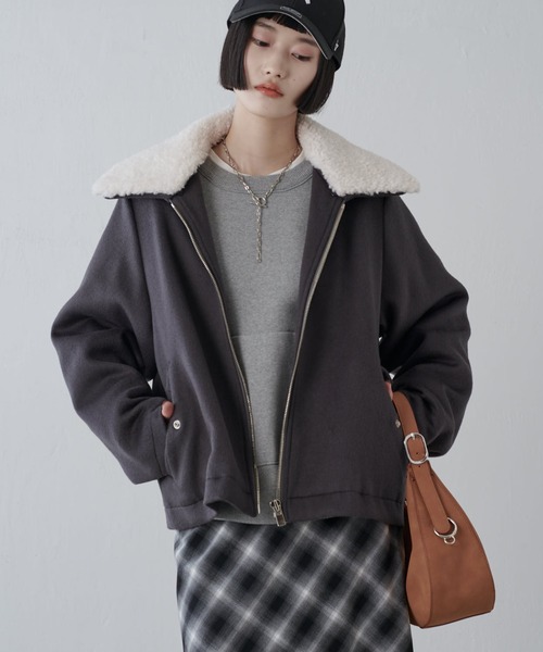 Lui's(ルイス)の「ビーバーメルトン襟ボアブルゾン(ブルゾン・レディース・ブラック/チャコールグレー・FREE)」の13枚目の写真