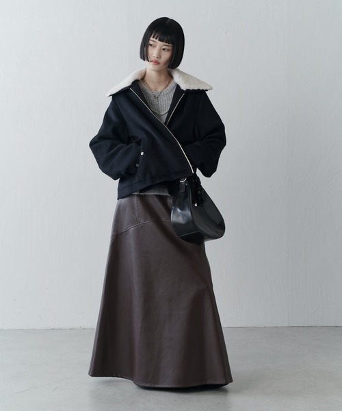 Lui's(ルイス)の「ビーバーメルトン襟ボアブルゾン(ブルゾン・レディース・ブラック/チャコールグレー・FREE)」の7枚目の写真