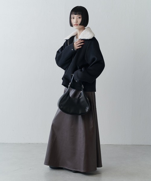 Lui's(ルイス)の「ビーバーメルトン襟ボアブルゾン(ブルゾン・レディース・ブラック/チャコールグレー・FREE)」の9枚目の写真