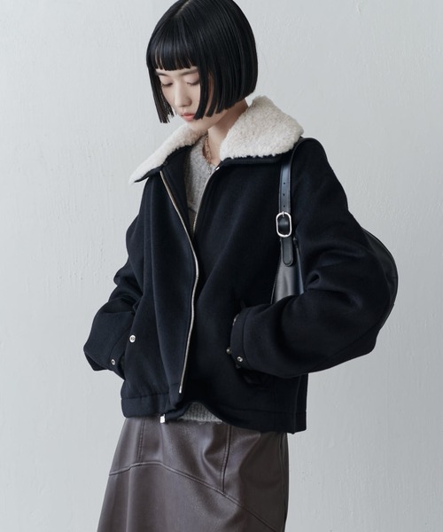 Lui's(ルイス)の「ビーバーメルトン襟ボアブルゾン(ブルゾン・レディース・ブラック/チャコールグレー・FREE)」の4枚目の写真