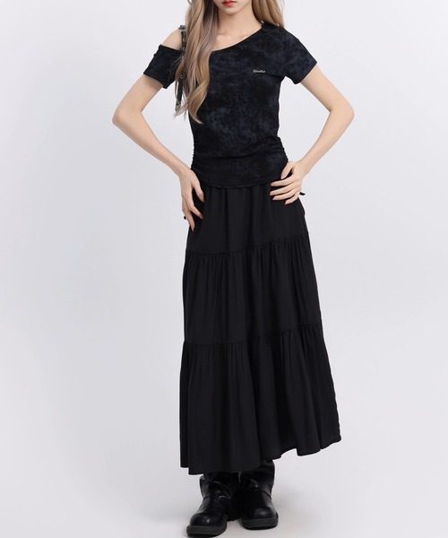 .KOM(ドットコム)の「A'GEM/9 × .kom 『.KOM/ドットケーオーエム』 ショルダーベルトトップ(その他トップス・レディース・ブラック/ホワイト・FREE)」の4枚目の写真