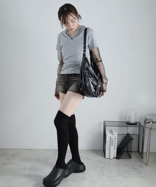 Ulysses(ユリシス)の「スタッズ付きデニムショートパンツ(デニムパンツ・レディース・ブルー/チャコール・S/M)」の12枚目の写真