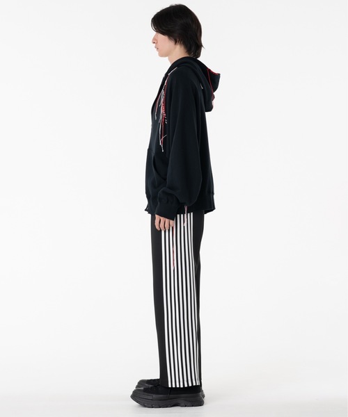 DISCOVERED(ディスカバード)の「LOOPING ZIP SWEAT HOODIE(パーカー・メンズ・ブラック/ホワイト・1/3)」の8枚目の写真