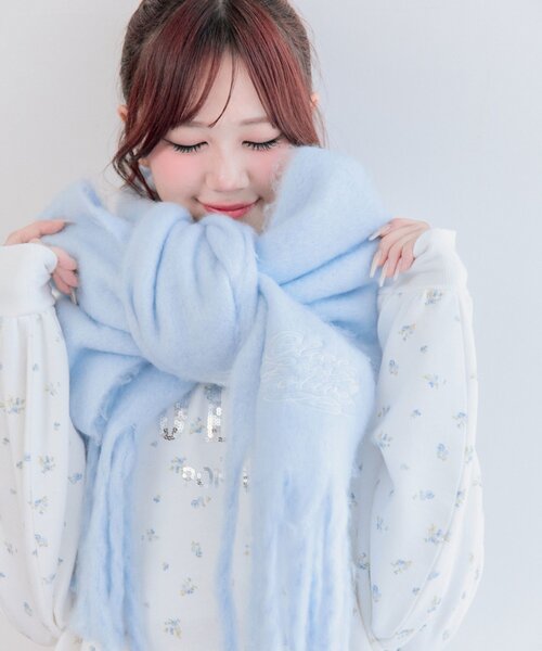 SNSで話題】ロゴ刺繍ブークレマフラー（ストール/ショール）｜OLIVE