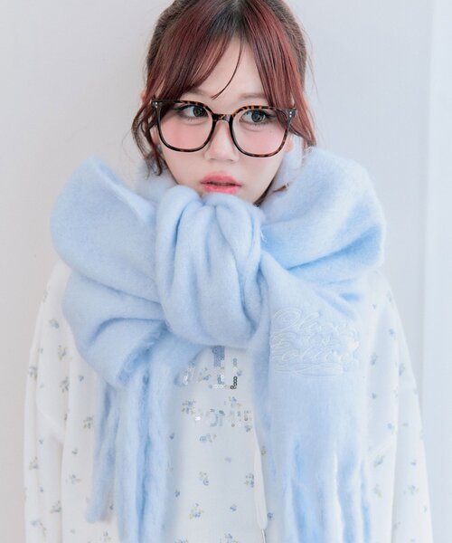OLIVE des OLIVE（オリーブデオリーブ）の「【SNSで話題】ロゴ刺繍ブークレマフラー（ストール/ショール・レディース・レッド/ピンク/サックスブルー/アイボリー・FREE）」の16枚目の写真