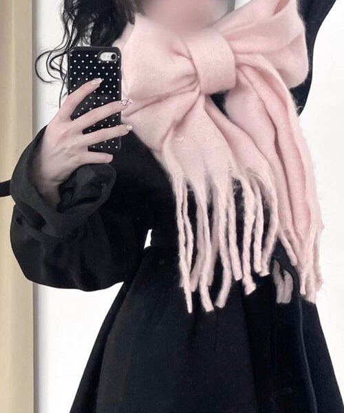 セール】【SNSで話題】ロゴ刺繍ブークレマフラー（ストール/ショール