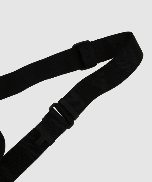 MARNI(マルニ)の「PUFF / キルトトートバッグ(トートバッグ・レディース・ライトブルー/ブラック・ONE SIZE)」の4枚目の写真