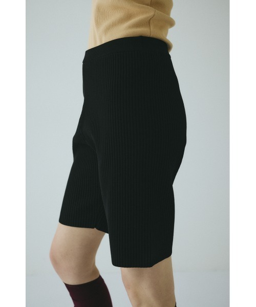 HeRIN.CYE（ヘリンドットサイ）の「Knit half pants　　ニットハーフパンツ（その他パンツ・レディース・ブラック/レッド/ベージュ・38/36）」の14枚目の写真