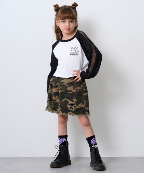 X-girl Stages（エックスガールステージス）の「クラッシュ加工カットオフスカート（デニムスカート・キッズ・ブラック/ブルー/カラフル・130cm/120cm/100cm/140cm/110cm）」の3枚目の写真