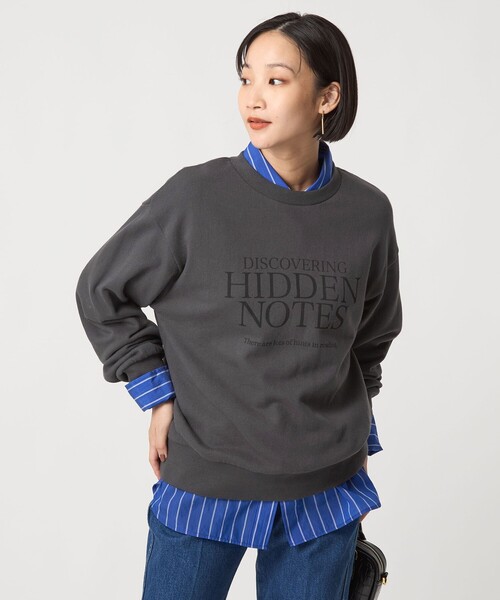 green label relaxing（グリーンレーベルリラクシング）の「ミュージアム ロゴ スウェット プルオーバー（スウェット・レディース・ブラウン/ナチュラル/ダークグレー・FREE）」の21枚目の写真