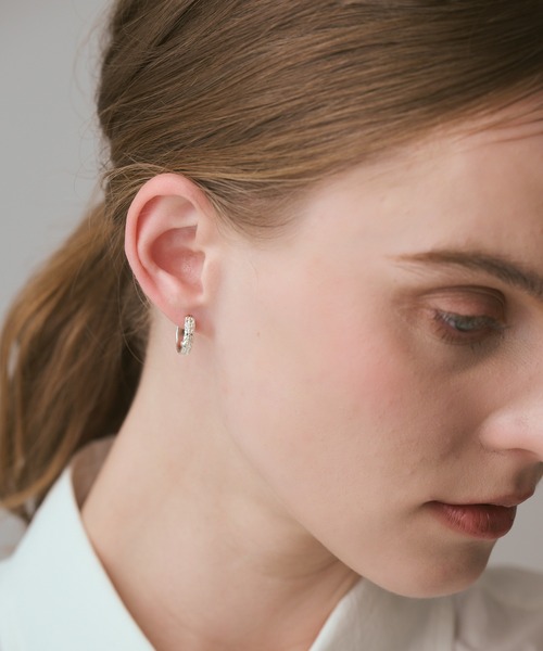 agete（アガット）の「シルバーピアス(S)（ピアス（両耳用）・レディース・マルチ・FREE）」の2枚目の写真