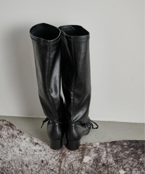 THE YOn(ザヨン)の「フェイクレイヤードレースアップロングブーツ(ブーツ・レディース・ブラウン/ブラック・38/39/37)」の3枚目の写真