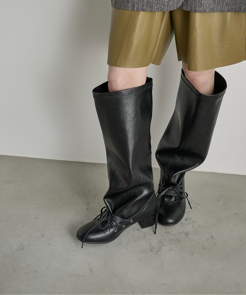 THE YOn(ザヨン)の「フェイクレイヤードレースアップロングブーツ(ブーツ・レディース・ブラウン/ブラック・38/39/37)」の9枚目の写真