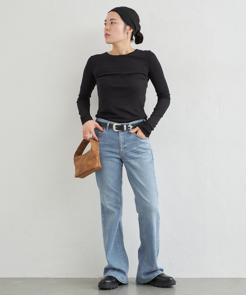 U by SPICK&SPAN(ユーバイスピックアンドスパン)の「【SOMETHING/サムシング】 LISA FLARE(デニムパンツ・レディース・ブラック/ライトブルー・27/28/29)」の12枚目の写真