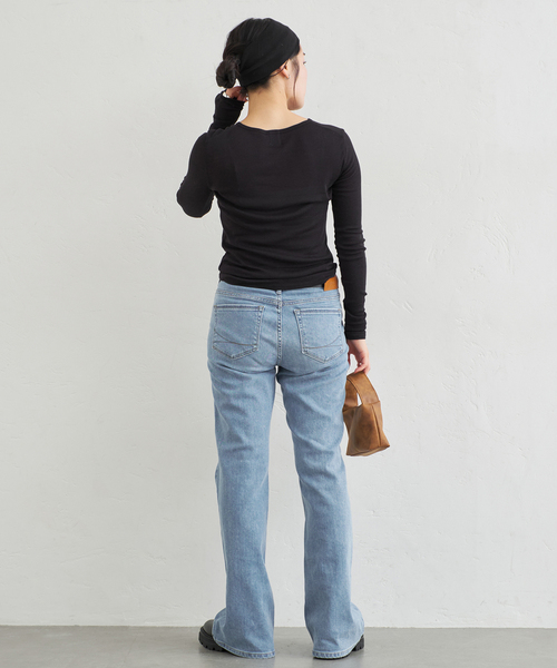 U by SPICK&SPAN(ユーバイスピックアンドスパン)の「【SOMETHING/サムシング】 LISA FLARE(デニムパンツ・レディース・ブラック/ライトブルー・27/28/29)」の14枚目の写真