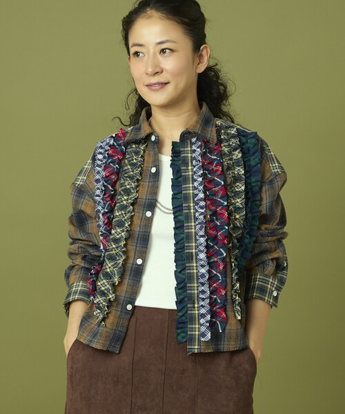 Freada（フリーダ）の「Freada/フリーダ フロントフリル チェックシャツ（シャツ/ブラウス・レディース・ブラック/ブラウン・ONE SIZE）」の2枚目の写真
